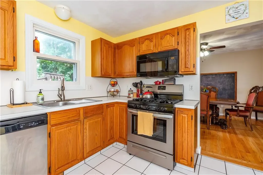 65 Jeri Lynn Circle Warwick RI 02886