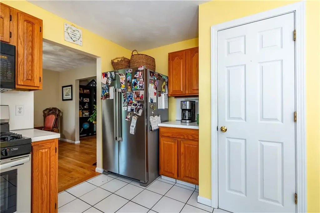 65 Jeri Lynn Circle Warwick RI 02886