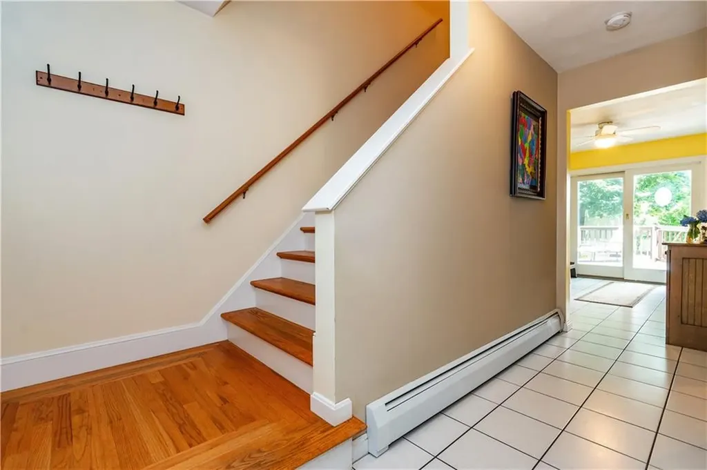 65 Jeri Lynn Circle Warwick RI 02886