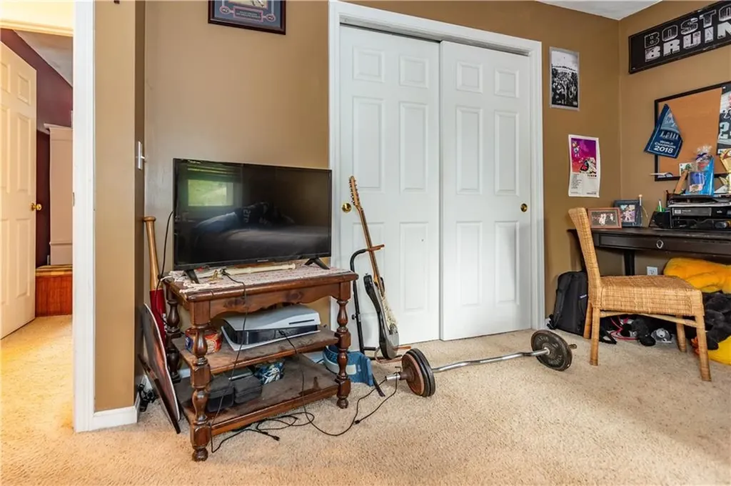 65 Jeri Lynn Circle Warwick RI 02886