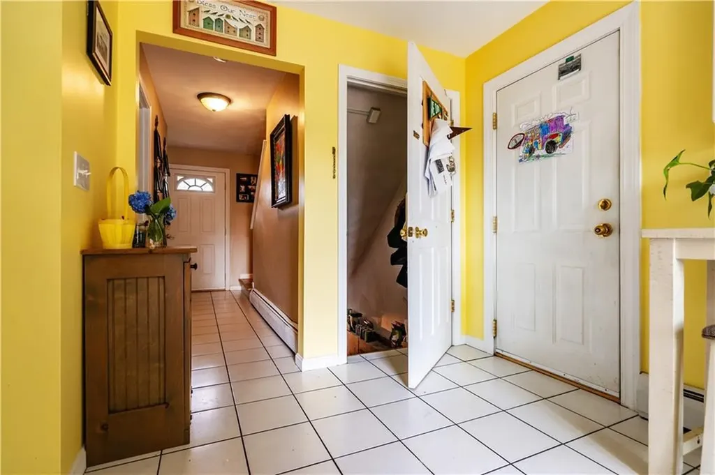 65 Jeri Lynn Circle Warwick RI 02886