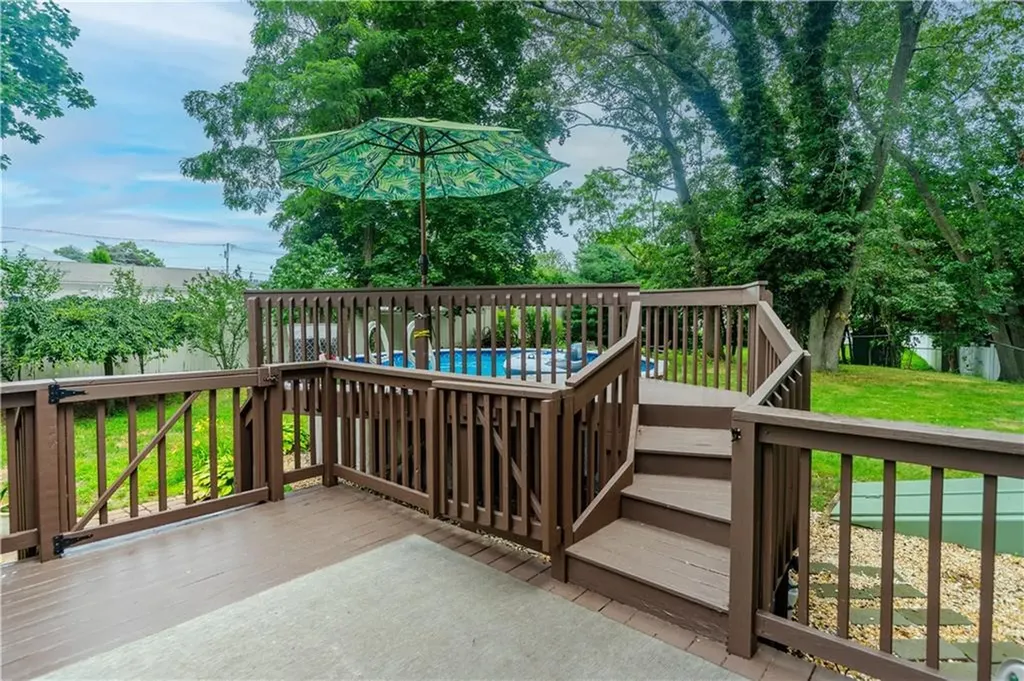 65 Jeri Lynn Circle Warwick RI 02886