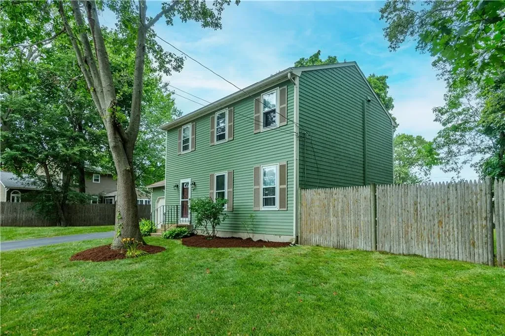 65 Jeri Lynn Circle Warwick RI 02886