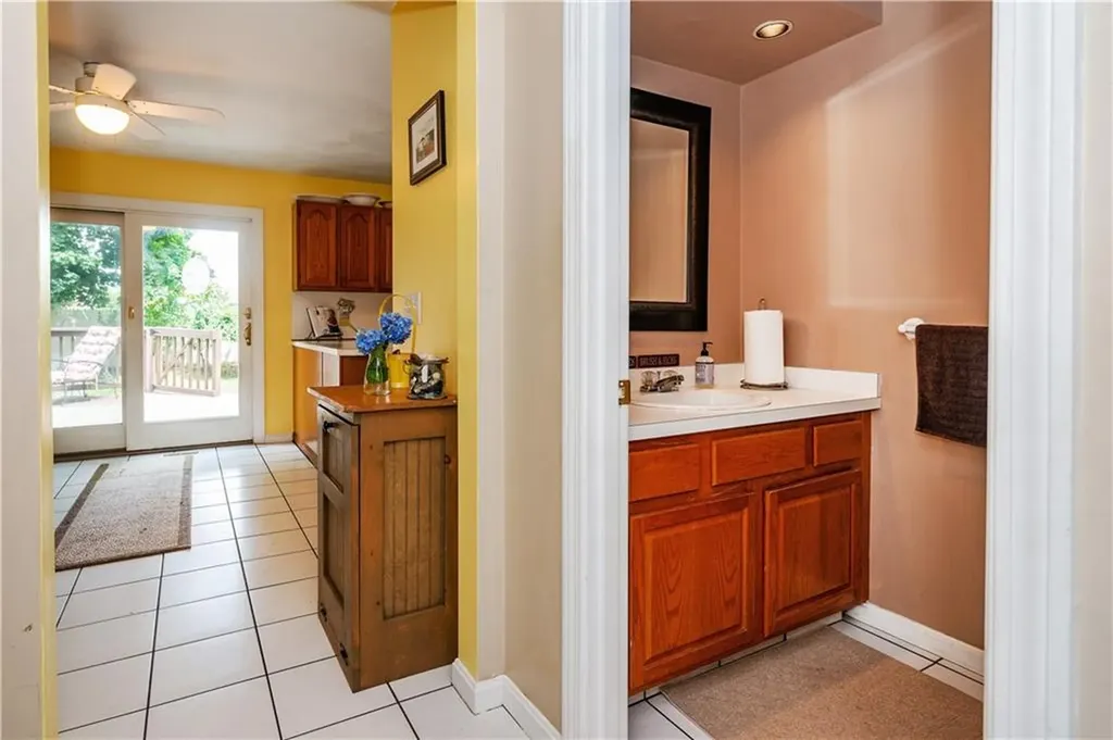 65 Jeri Lynn Circle Warwick RI 02886