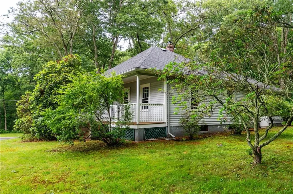 3442 Flat River Road Coventry RI 02816