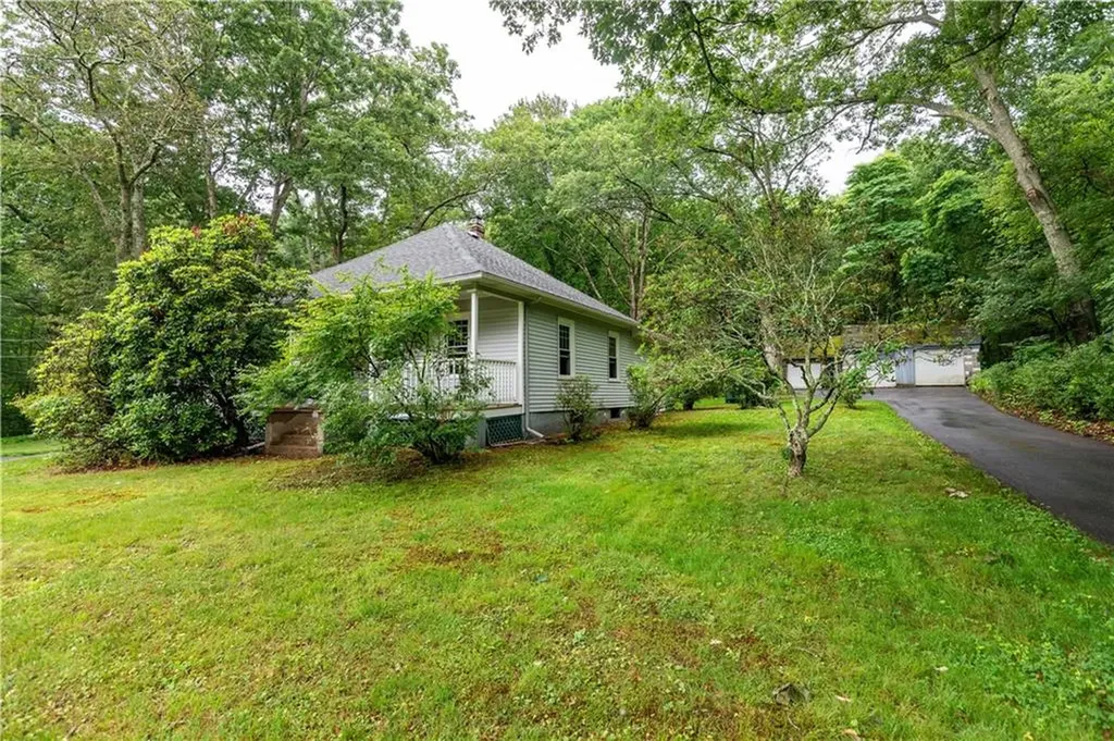 3442 Flat River Road Coventry RI 02816