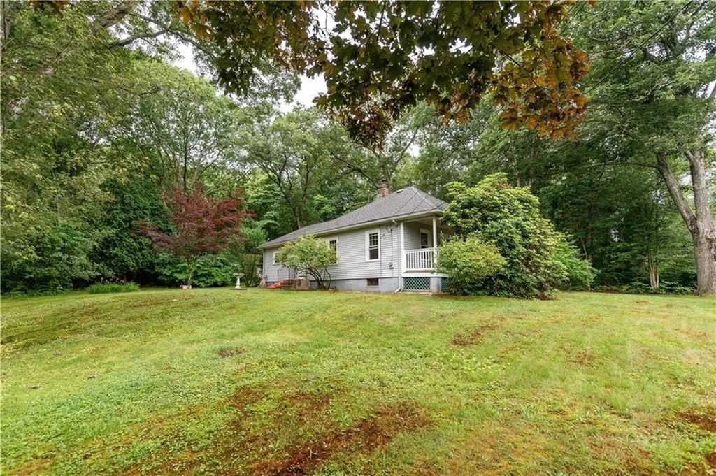 3442 Flat River Road Coventry RI 02816