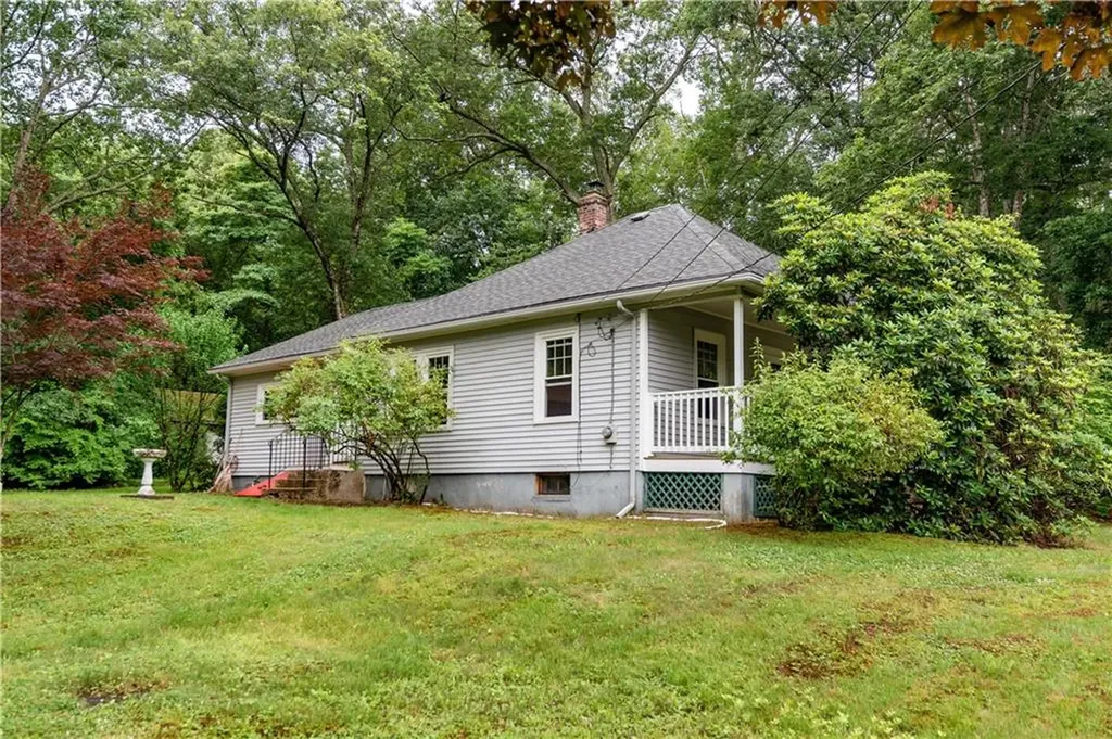 3442 Flat River Road Coventry RI 02816