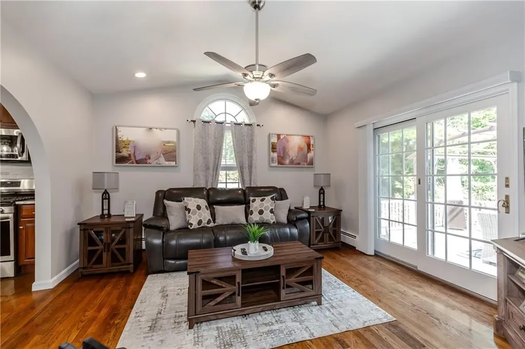 30 Warren Avenue Johnston RI 02919