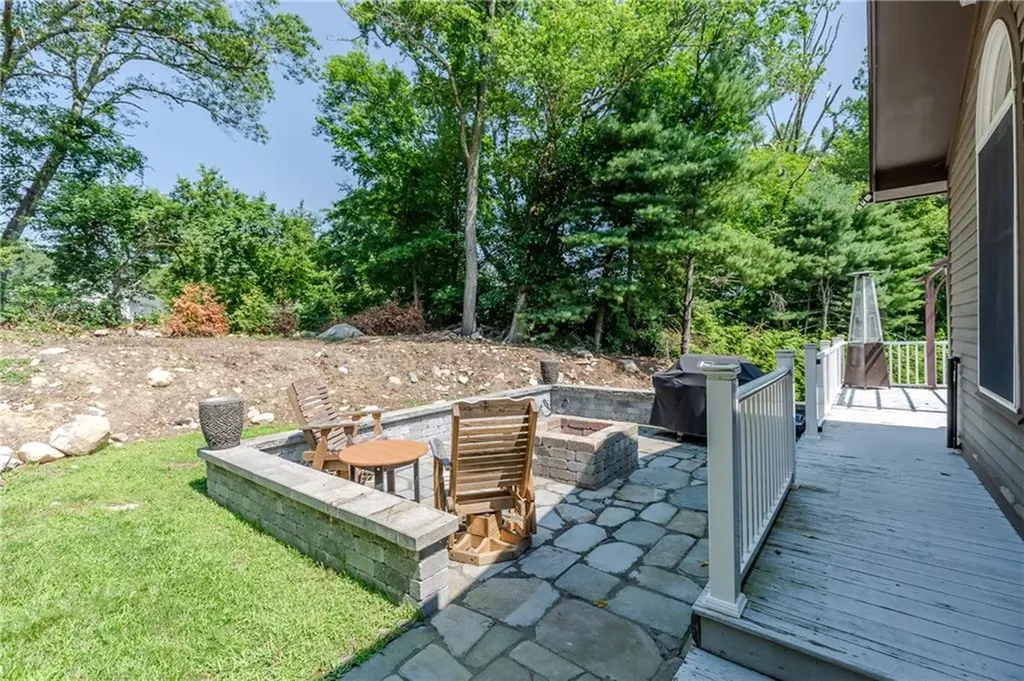 30 Warren Avenue Johnston RI 02919