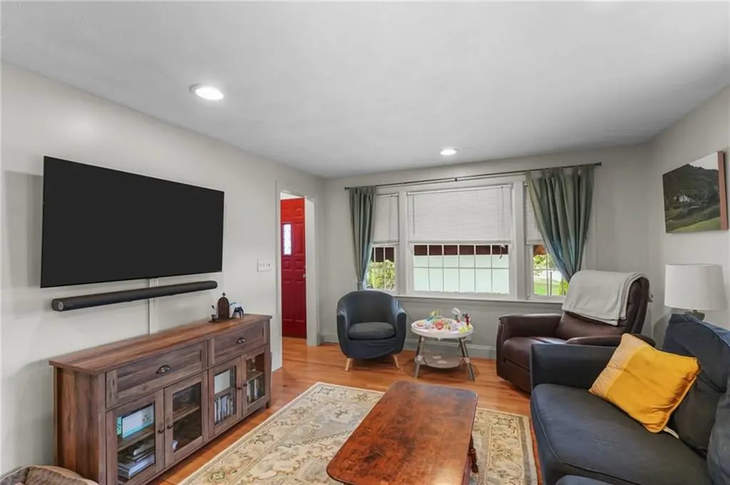265 Nelson Street Providence RI 02908