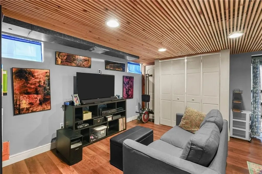 265 Nelson Street Providence RI 02908