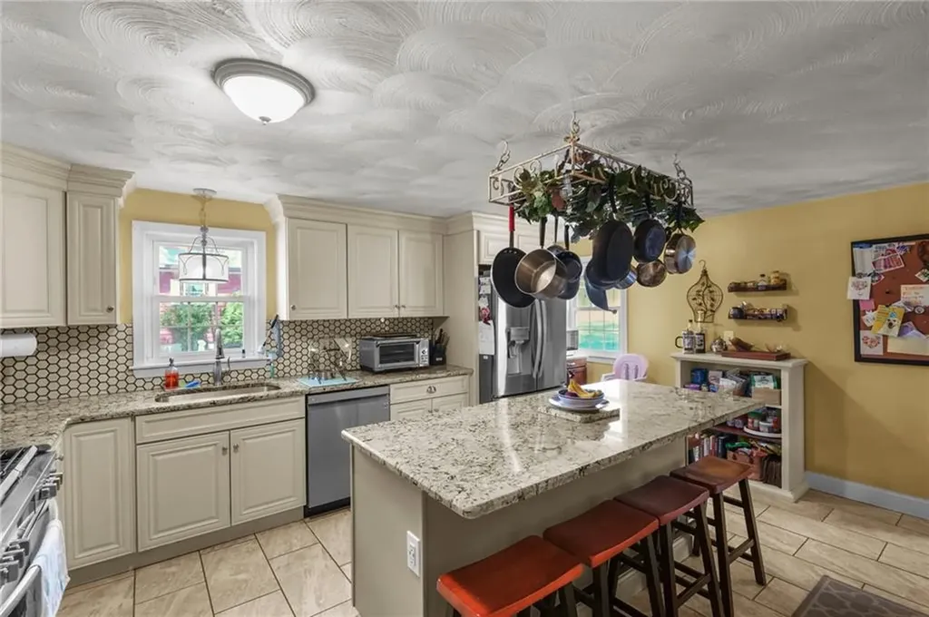 265 Nelson Street Providence RI 02908