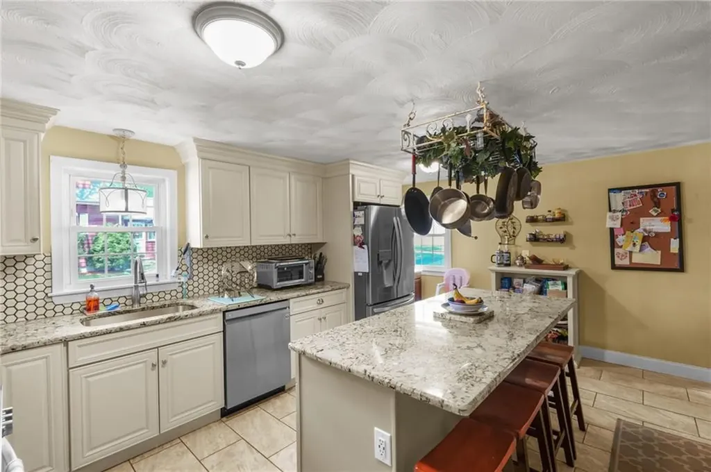 265 Nelson Street Providence RI 02908