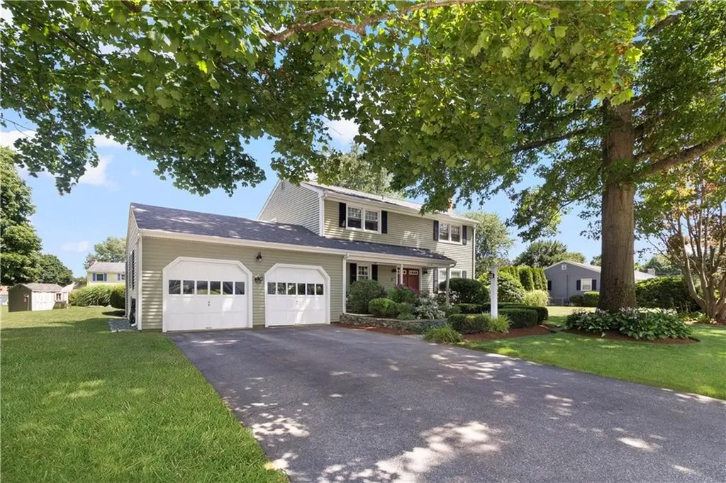 358 Olney Street Seekonk MA 02771