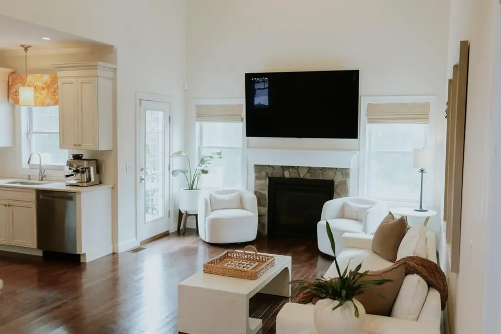 21 Helm Street Jamestown RI 02835