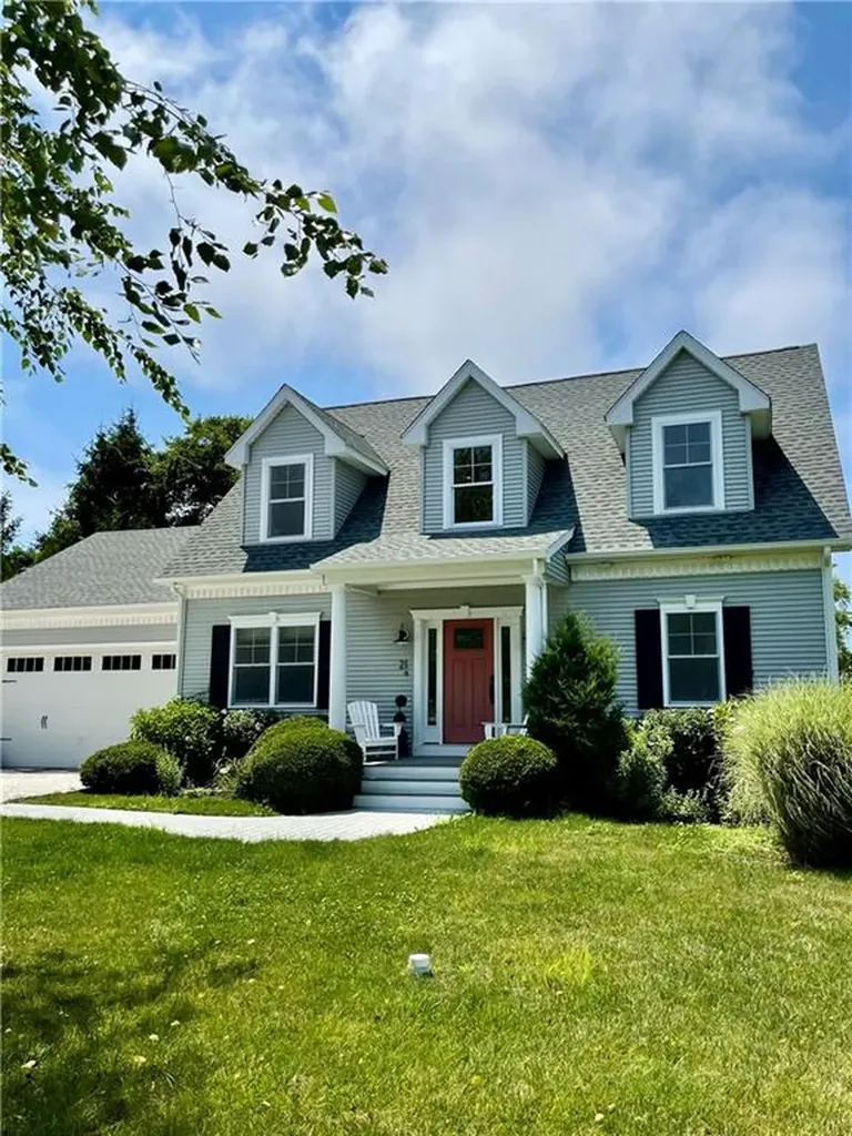 21 Helm Street Jamestown RI 02835
