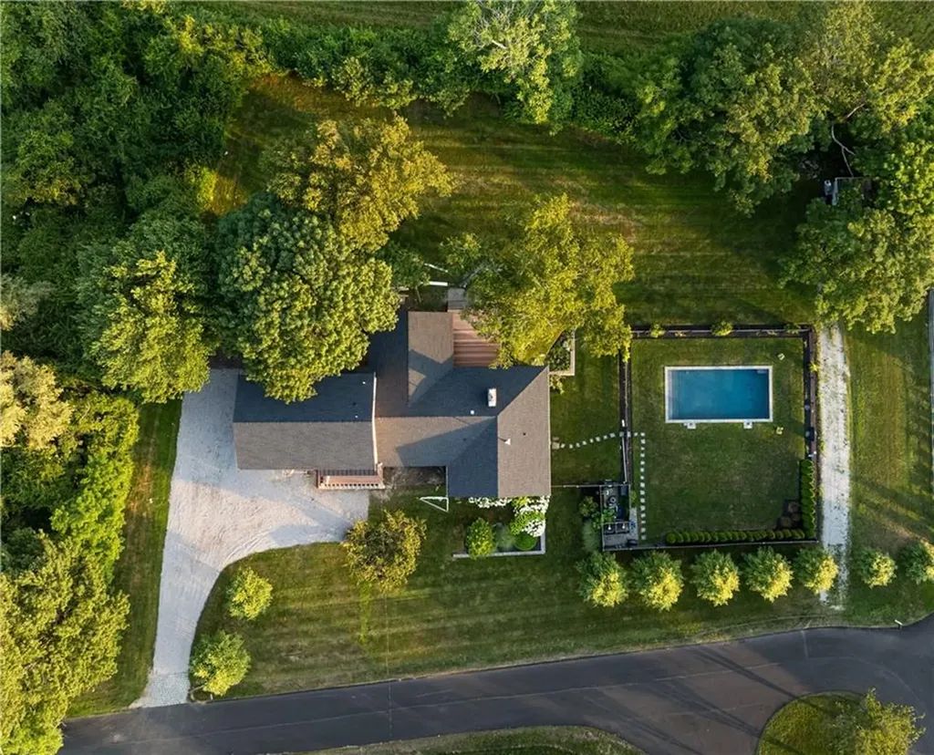 16 Sachuest Drive Middletown RI 02842