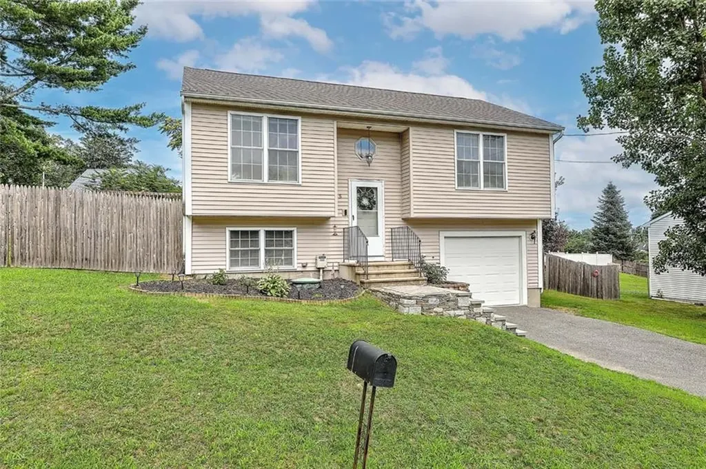 5 Craigie Avenue Johnston RI 02919