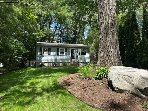 47 Williams Street Lincoln RI 02865