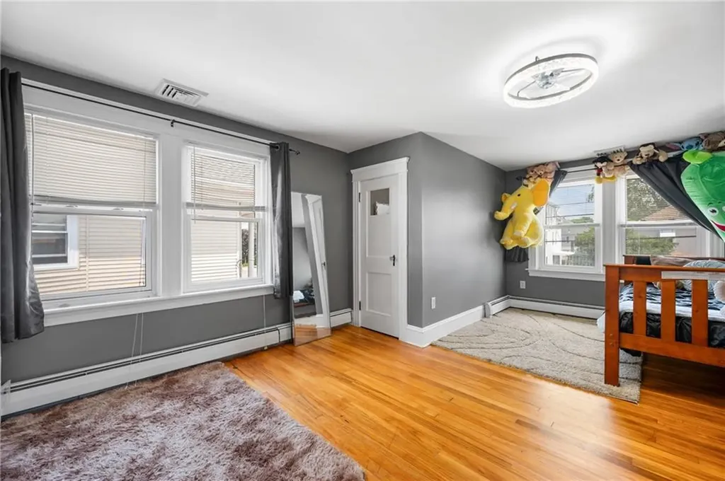 1352 Newport Avenue Pawtucket RI 02861