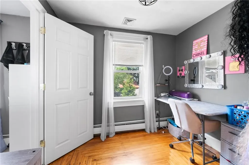 1352 Newport Avenue Pawtucket RI 02861