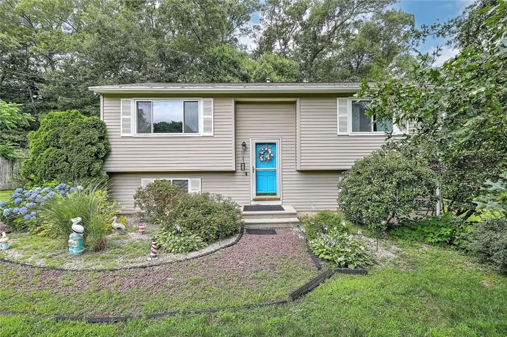 16 Jennifer Lane Coventry RI 02816