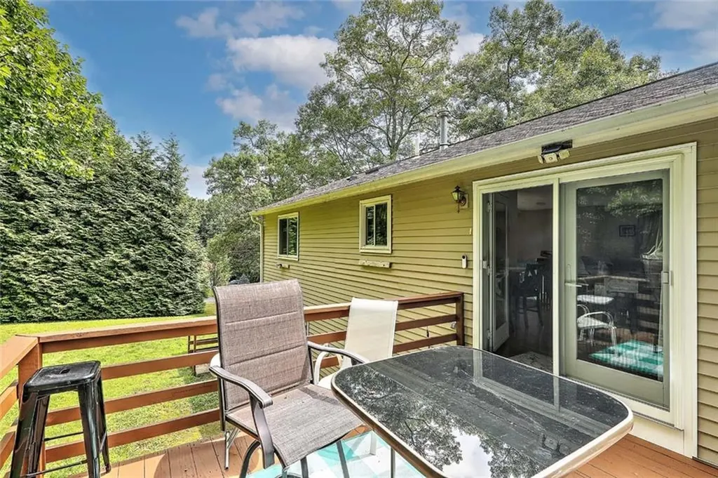16 Jennifer Lane Coventry RI 02816