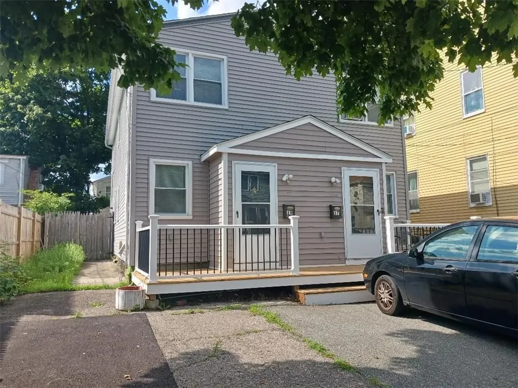 19 17 Klondike Street Providence RI 02909