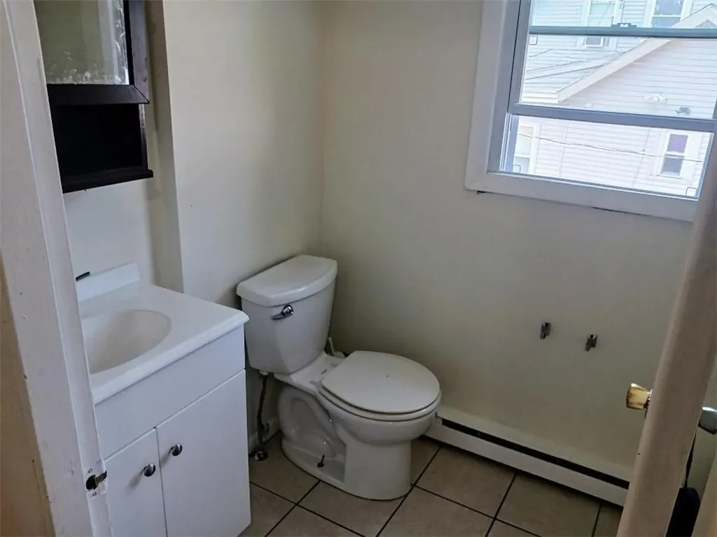 19 17 Klondike Street Providence RI 02909