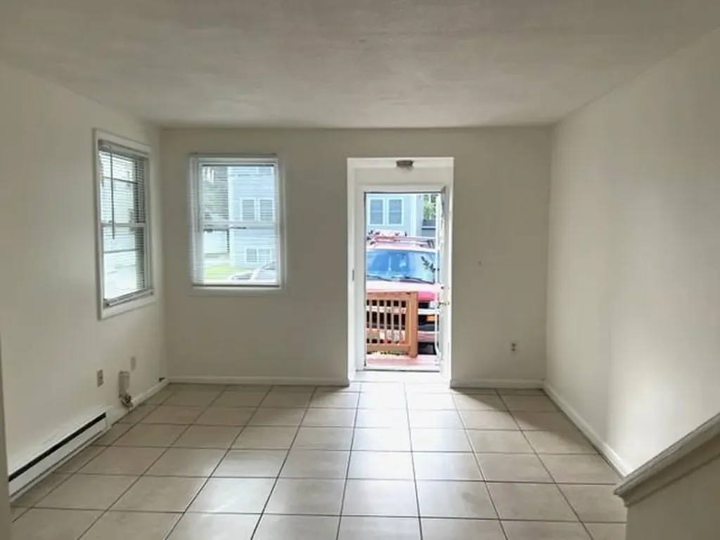 19 17 Klondike Street Providence RI 02909
