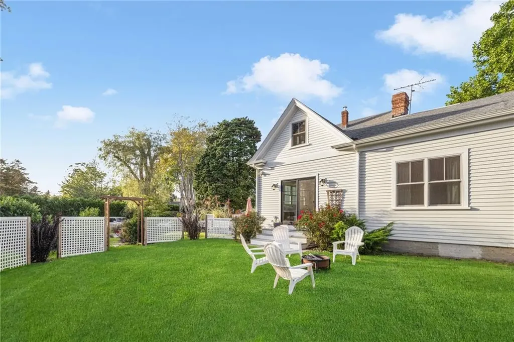 400 Paradise Avenue Middletown RI 02842