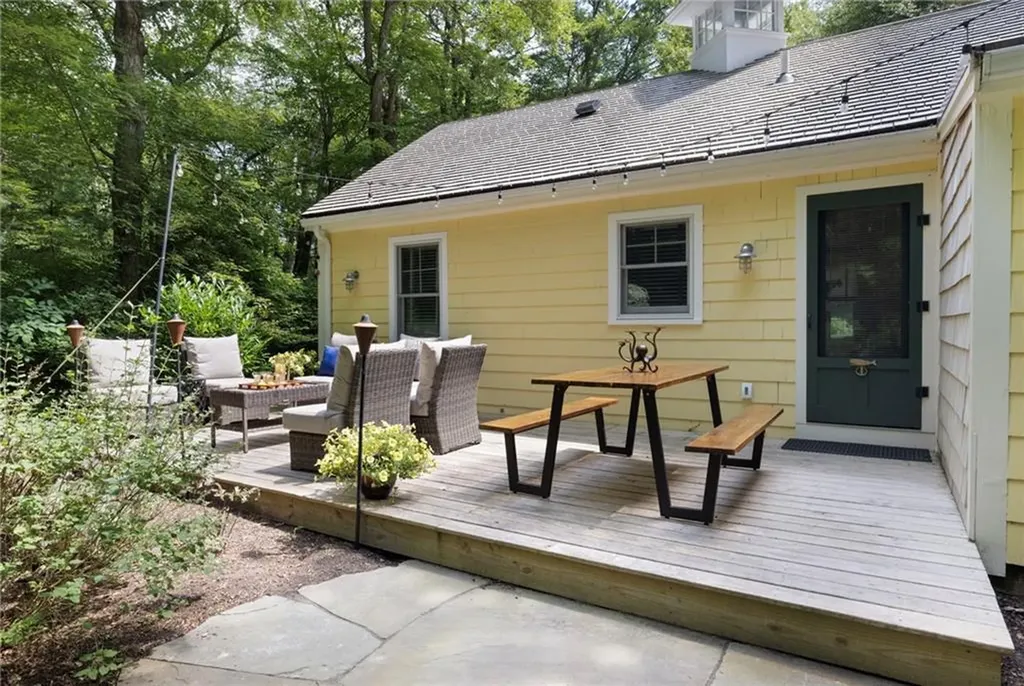 96 Steamboat Street Jamestown RI 02835