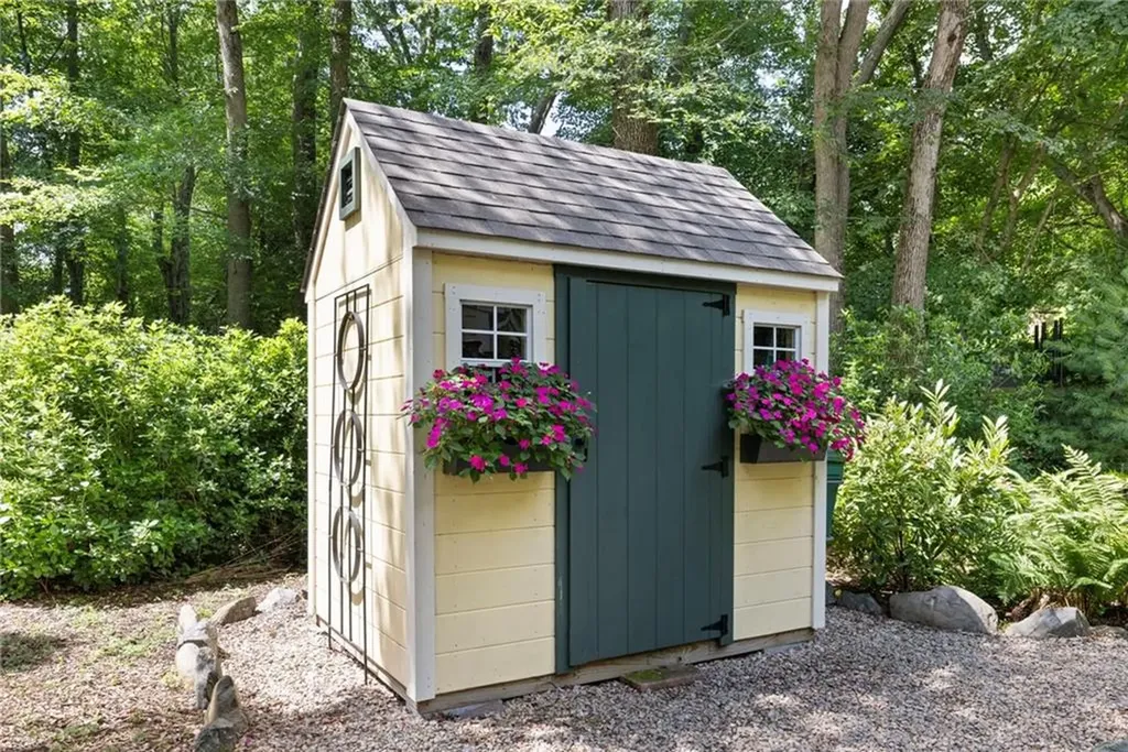 96 Steamboat Street Jamestown RI 02835