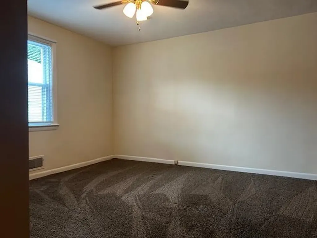 192 Lexington Avenue Cranston RI 02910