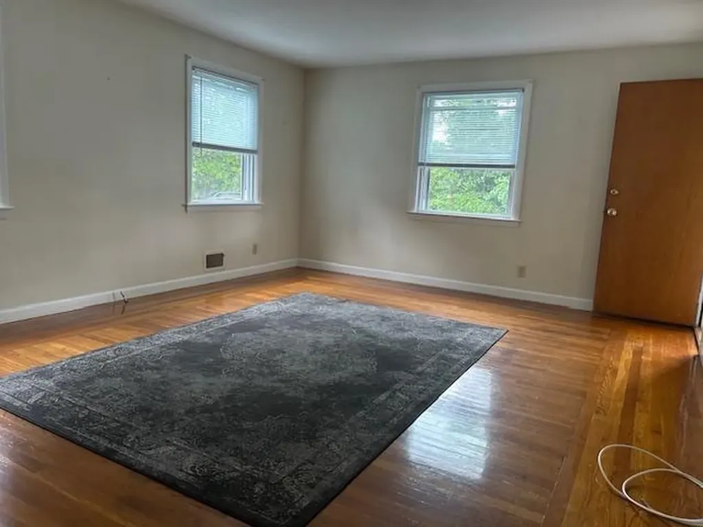 192 Lexington Avenue Cranston RI 02910