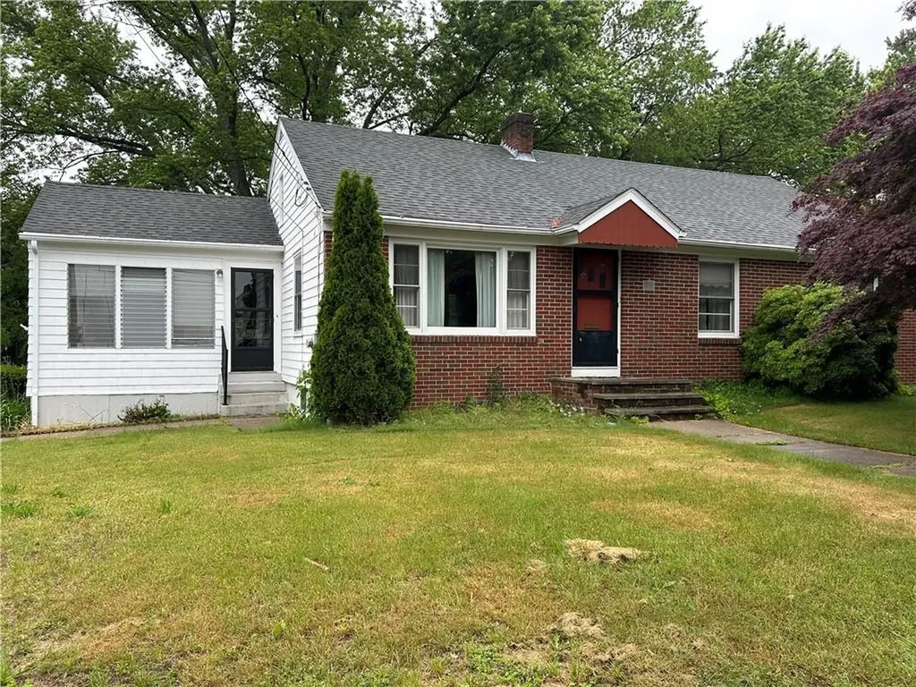 12 Oakland Avenue Johnston RI 02919