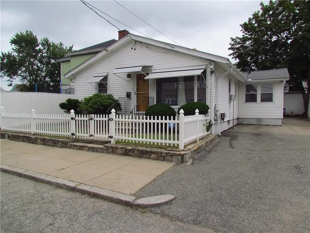19 Bowlet Street Providence RI 02909