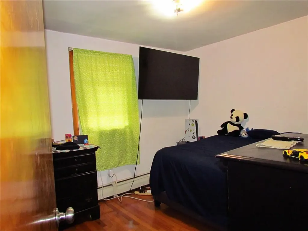 19 Bowlet Street Providence RI 02909