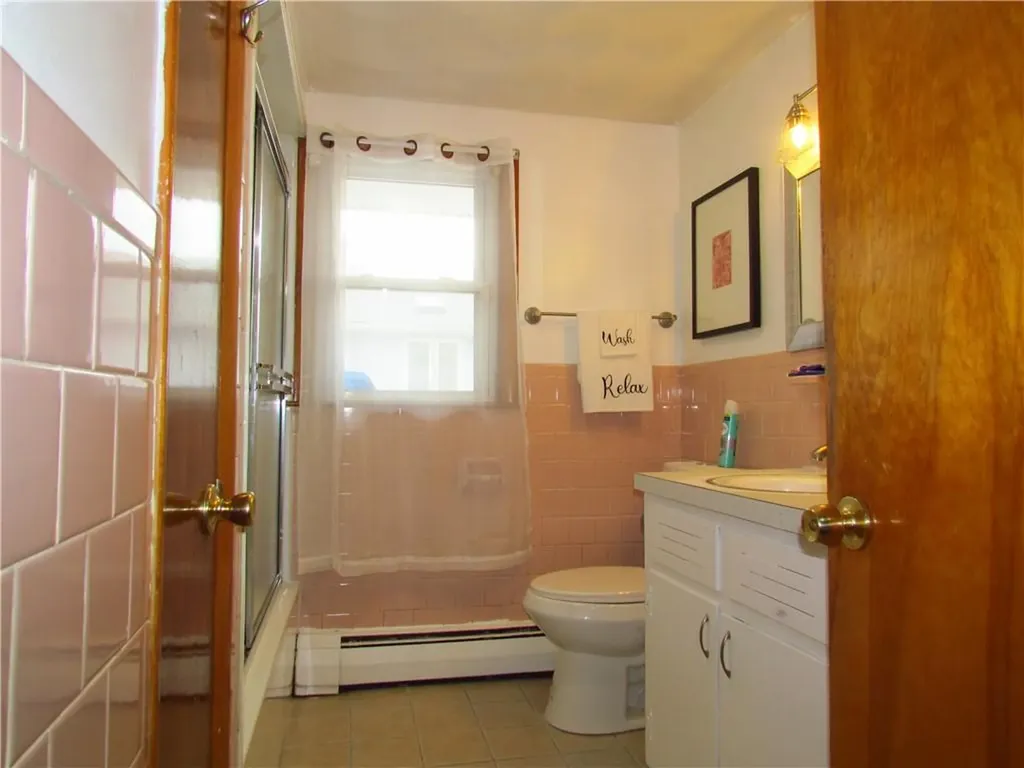 19 Bowlet Street Providence RI 02909