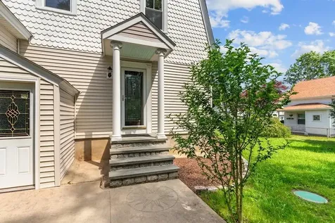 11 Taft Street Coventry RI 02816