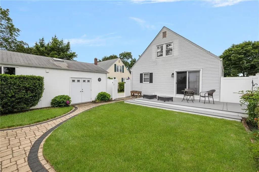 12 Hagen Avenue Cranston RI 02920