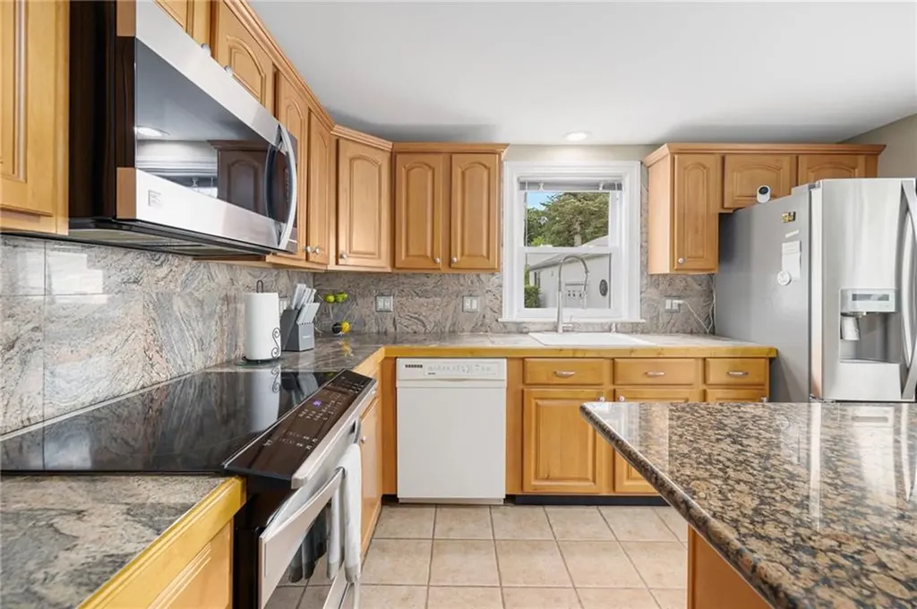 12 Hagen Avenue Cranston RI 02920