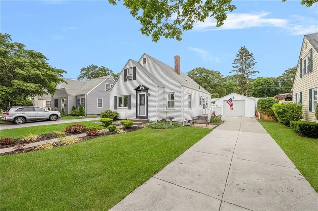12 Hagen Avenue Cranston RI 02920