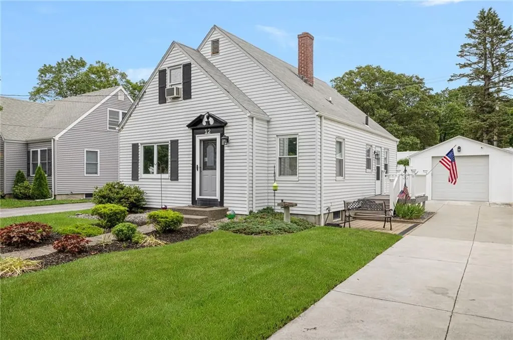 12 Hagen Avenue Cranston RI 02920