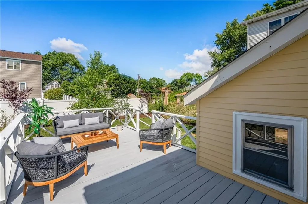 83 Spring Avenue Barrington RI 02806