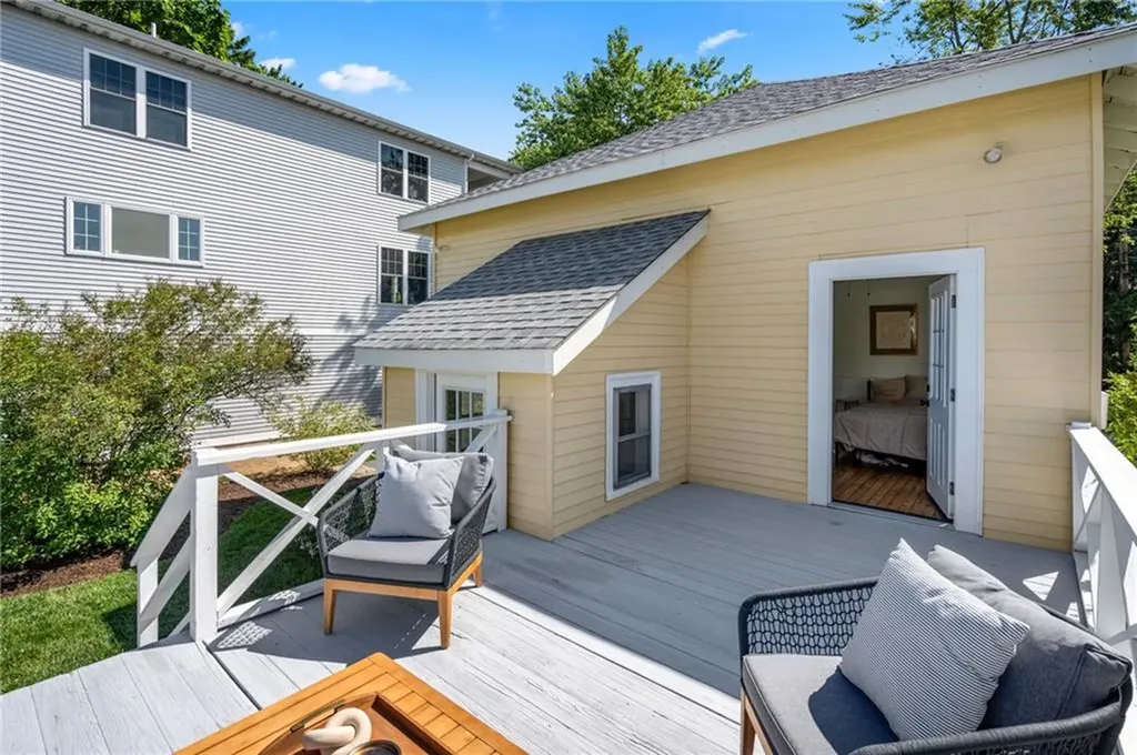 83 Spring Avenue Barrington RI 02806