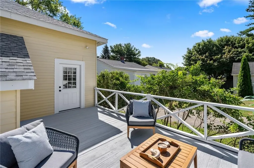 83 Spring Avenue Barrington RI 02806