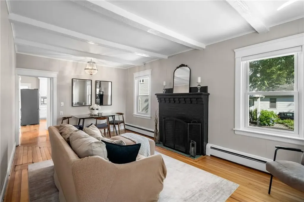 83 Spring Avenue Barrington RI 02806