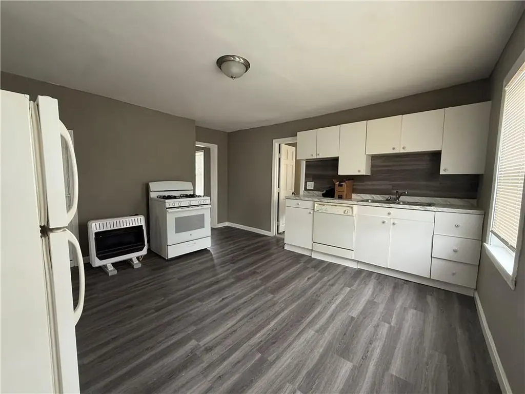 141 Pomona Avenue Providence RI 02908
